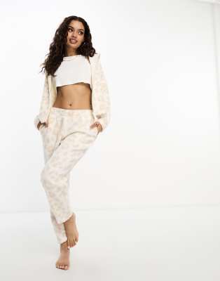 Thumbnail 2 of 4