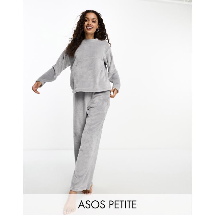 ASOS DESIGN Lounge two-piece fine fluffy knit sweatpants