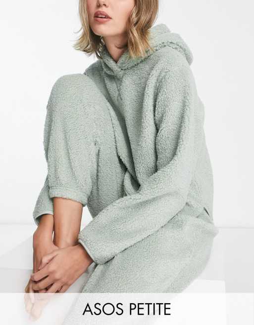 ASOS DESIGN Petite - Loungeset met hoodie en joggingbroek van borg in saliegroen