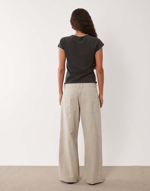 ASOS DESIGN Petite low rise baggy jean in neutral, 3 of 5