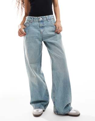 ASOS Petite ASOS DESIGN Petite low rise baggy jeans in pale vintage blue