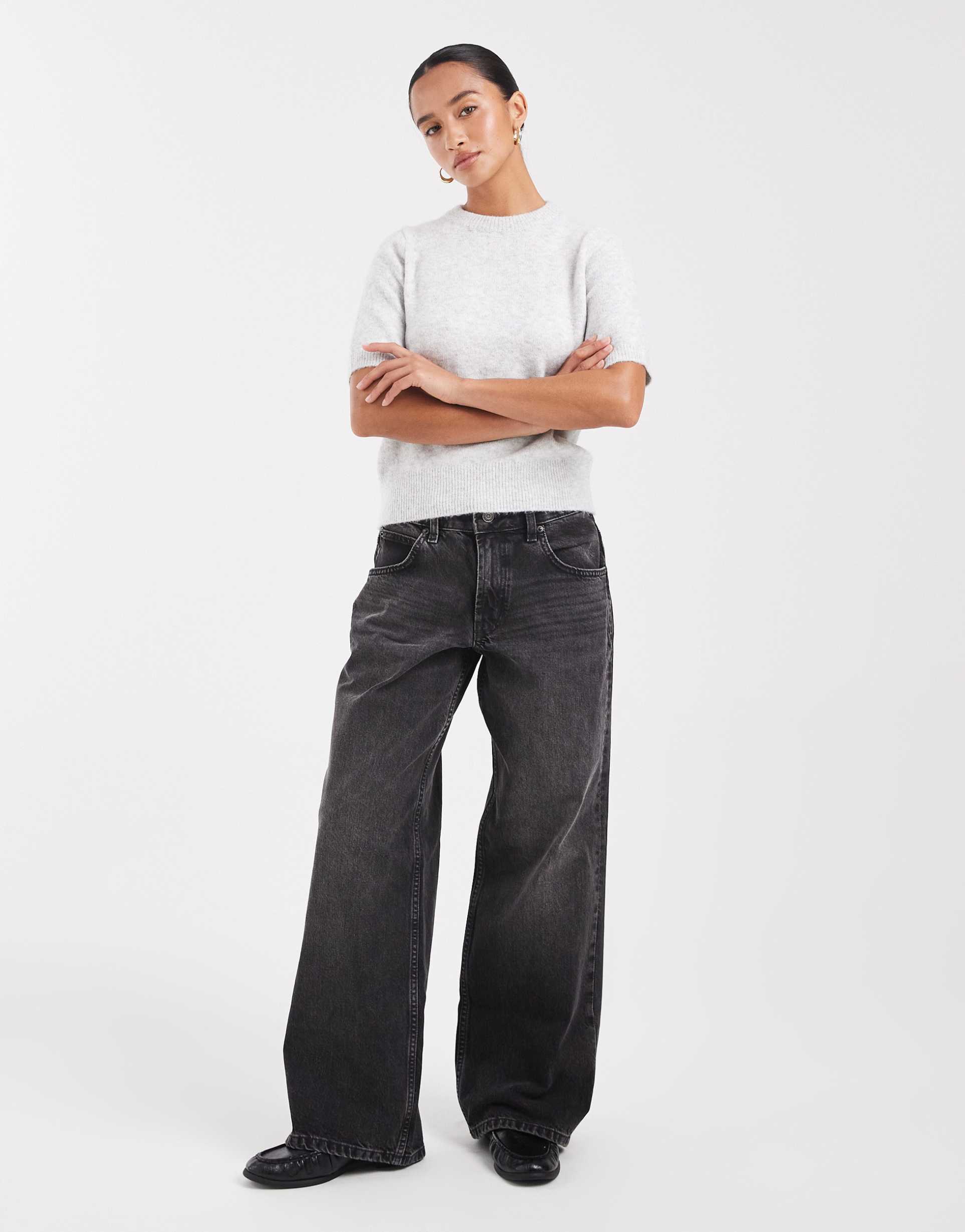 asos design petite low rise baggy jeans in washed black