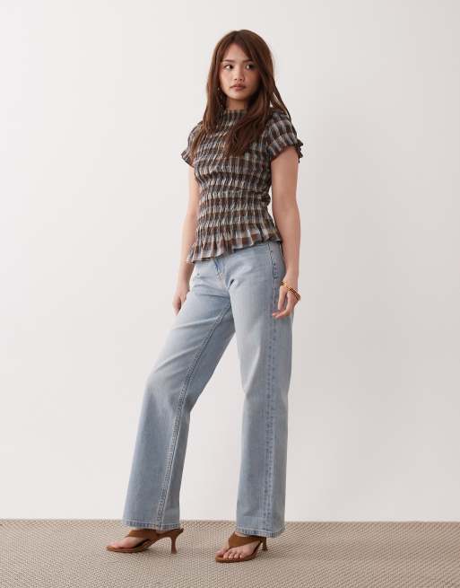 ASOS DESIGN Petite - Lyseblå forvaskede jeans med lige ben og komfortabel stretch, 2 af 5