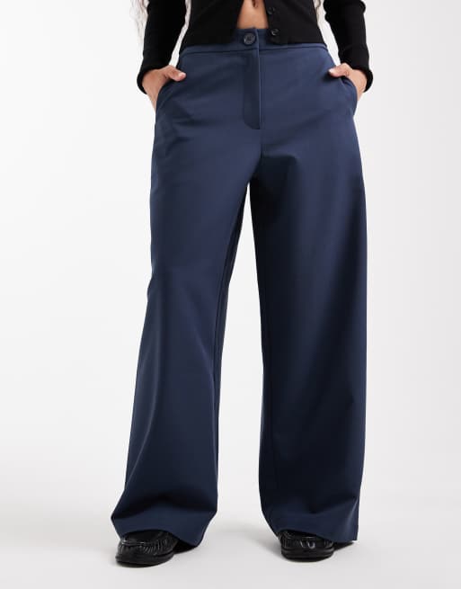 ASOS DESIGN Petite - Marineblå skræddersyede afslappede bukser med lige ben, 2 af 5