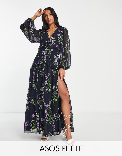 ASOS DESIGN Petite - Maxi jurk met knoopsluiting en platgestikte plooitjes in marineblauw met bloemenprint