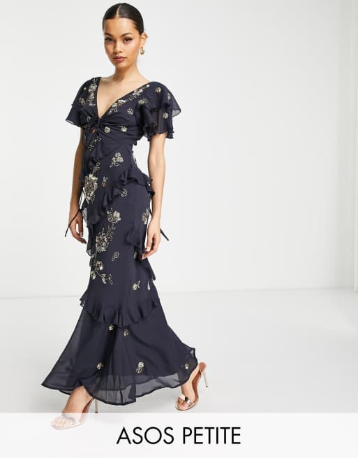 ASOS DESIGN Petite - Maxi-jurk van fil coupé met versiering, ruches en korte mouwen