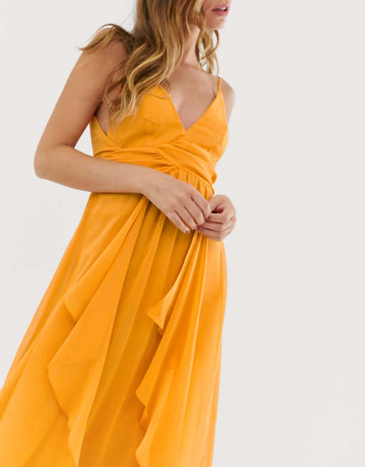 ASOS DESIGN Petite – Maxi-Trägerkleid mit weichem Stufenrock und gerafftem Oberteil, 3 von 4