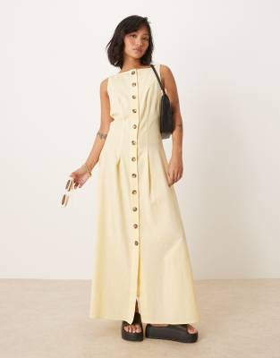 ASOS DESIGN Petite - Maxi-Westenkleid in Buttermilchgelb mit Knopfleiste und U-Boot-Ausschnitt-Weiß