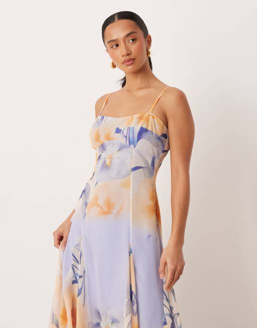 ASOS DESIGN Petite - Maxikjole i chiffon med stropper og dybe kiler samt orange/lilla blomstermønster, 4 af 4
