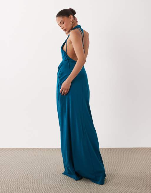 ASOS DESIGN Petite – Maxiklänning med rynkad midja, hög krage och öppen rygg, 4 av 4