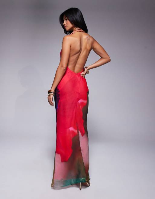 ASOS DESIGN Petite – Maxikleid in Rosa mit Schrägschnitt, tiefem Wasserfallausschnitt und abstraktem Muster , 3 von 4