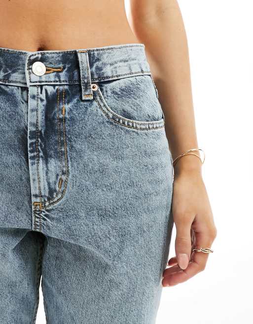 ASOS DESIGN Petite mid rise straight jeans in light mid blue, 4 of 5