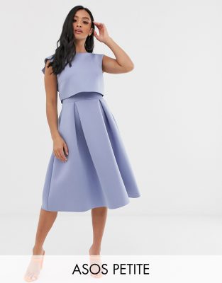 ASOS DESIGN Petite - Robe de bal de promo mi-longue avec crop top superposé - Bleu