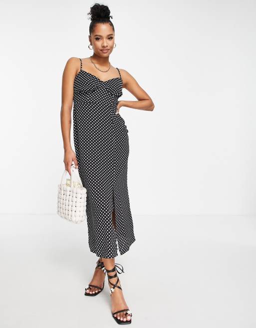 ASOS DESIGN Petite - Midi cami-jurk met cups aan de buste en split in zwart-witte stippenprint, 4 van 4