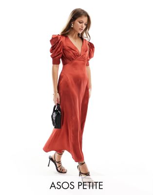 ASOS DESIGN Petite - Midi-Freizeitkleid aus Satin in Rost mit V-Ausschnitt und Puffärmeln-Rot