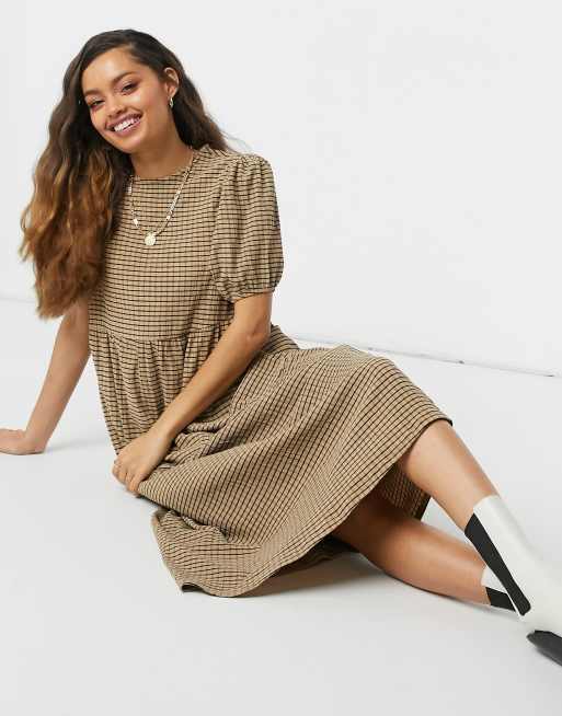 Asos Design Petite Midi Hangerkleid Mit Stufendesign In Camel Und Schwarz Kariert Asos