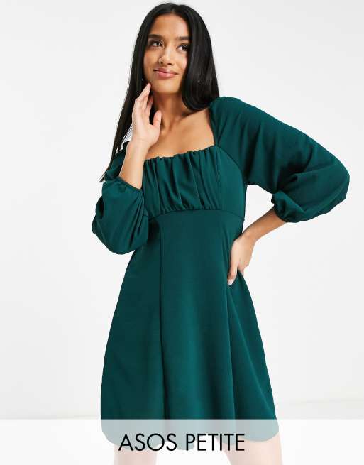 ASOS DESIGN Petite - Midi-jurk met vierkante, gerimpelde hals in flessengroen