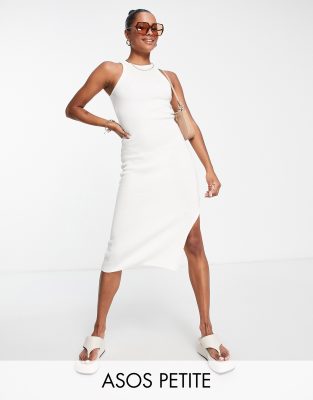 ASOS DESIGN Petite - Midikleid aus Strick in Creme mit Ringerrücken-Weiß