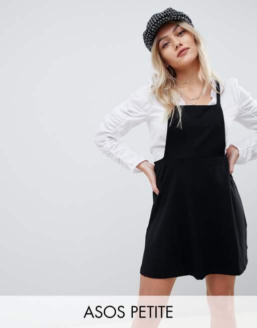 ASOS DESIGN Petite – Mini-Trägerkleid mit eckigem Ausschnitt