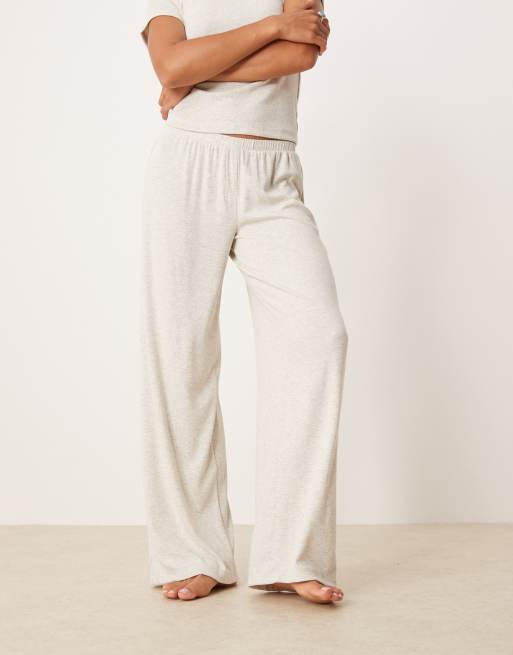 ASOS DESIGN Petite – Mix & Match – Gerippte Pyjamahose in Beige, 3 von 4