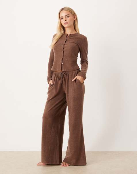 ASOS DESIGN Petite mix & match lightweight fleece extreme wide leg trouser in chocolate brown - view 1