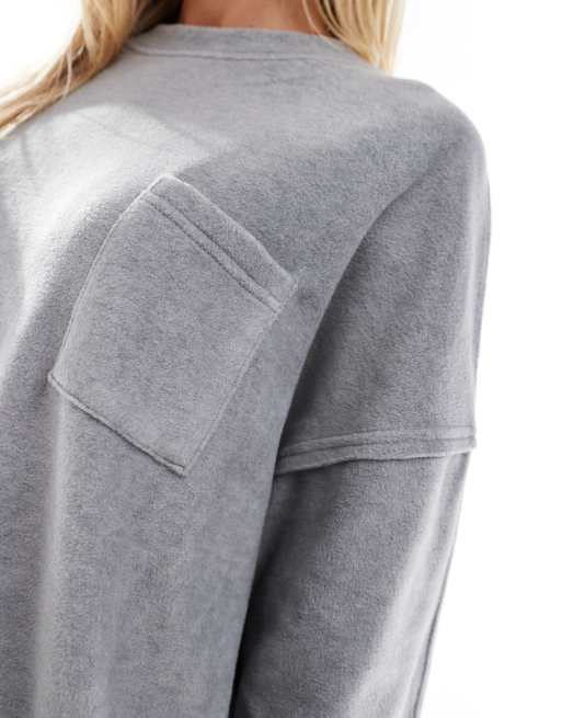 ASOS DESIGN Petite – Mix & Match – Lounge-Jogginghose aus Fleece in Hellgrau, 2 von 5
