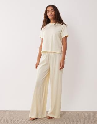 ASOS DESIGN Petite - Mix & Match - Pyjama-Hose aus Baumwolle in Buttermilchgelb