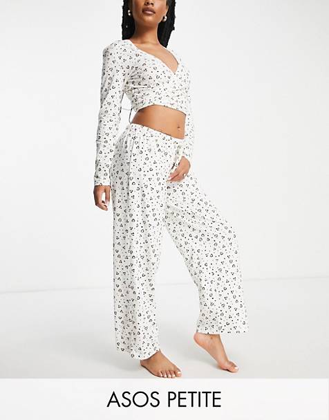 Mode Vrijetijdskleding Pyjama’s Asos Pyjama wolwit casual uitstraling 