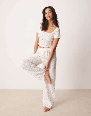 ASOS DESIGN Petite - Mix & Match - Pyjama-Hose mit Früchtemuster-Bunt