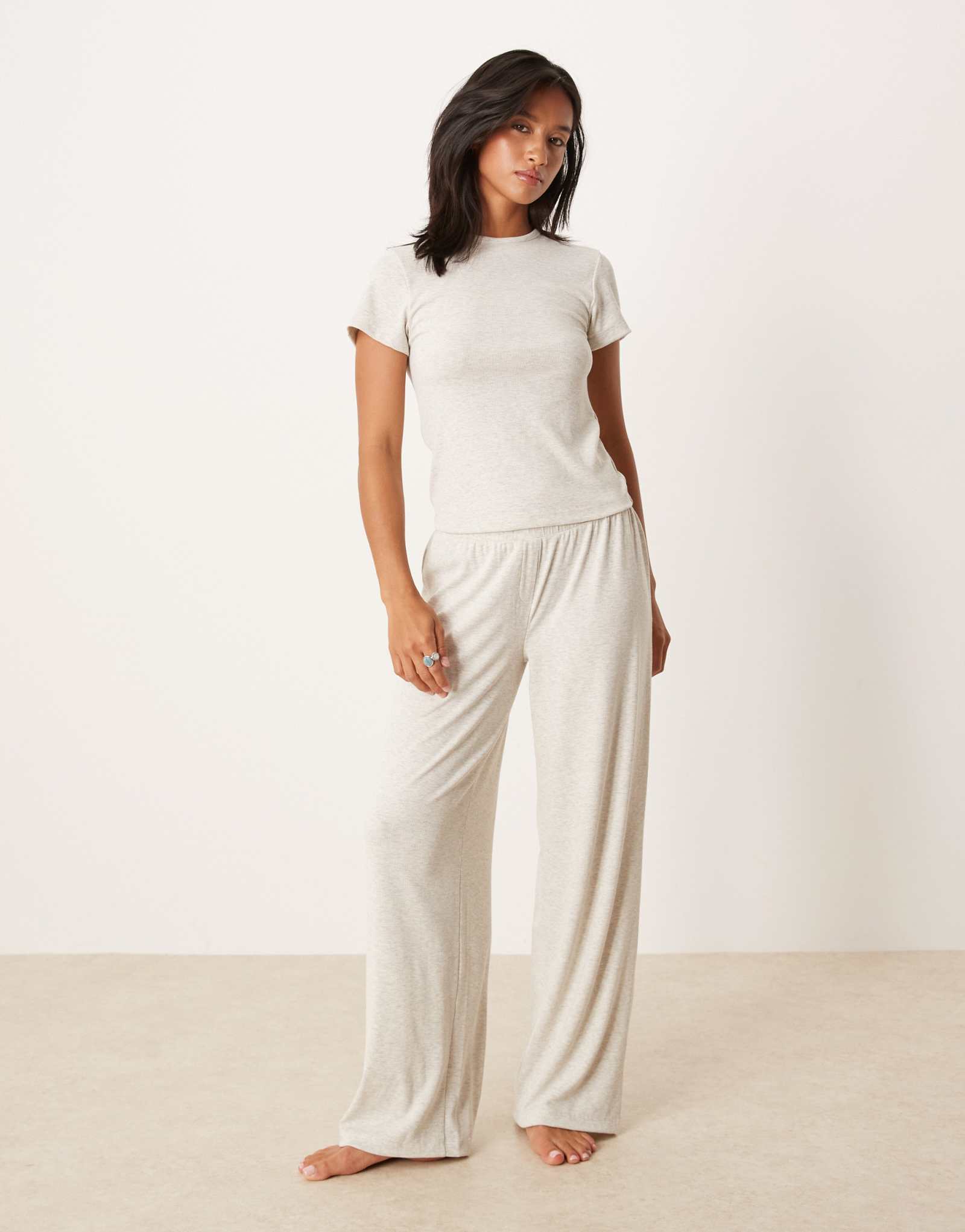 Брюки в рубчик бежевого цвета ASOS DESIGN Petite mix & match