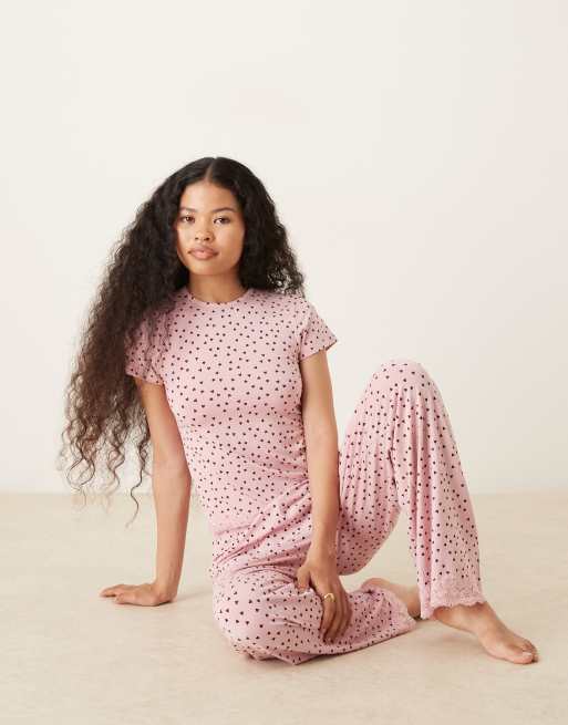 ASOS DESIGN Petite - Mix og match - Lyserøde pyjamasbukser med brede ben og blondekanter samt hjerteprint, 2 af 5
