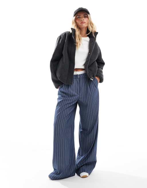 ASOS DESIGN Petite - Net bomberjack met opstaande kraag in donkergrijs met textuur, 2 van 4