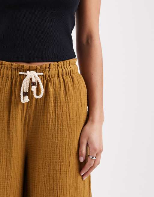 ASOS DESIGN Petite - Olivengrønne pull on-bukser i ostelærred med reb-bindebånd - Del af sæt, 5 af 5