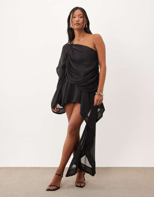 ASOS DESIGN Petite one shoulder asymmetric chiffon mini dress in black, 3 of 4