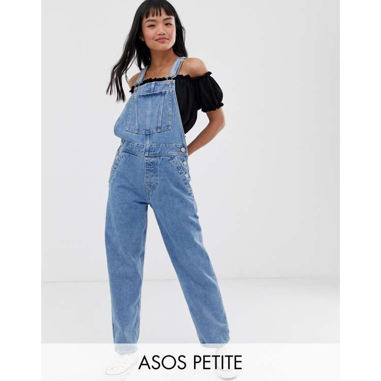 ASOS DESIGN Petite Original Salopette di jeans lavaggio medio