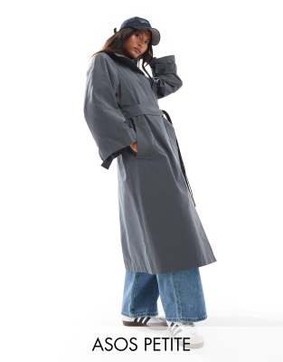 ASOS DESIGN Petite - Oversize-Trenchcoat in Marineblau mit Stehkragen und Longline-Schnitt-Braun