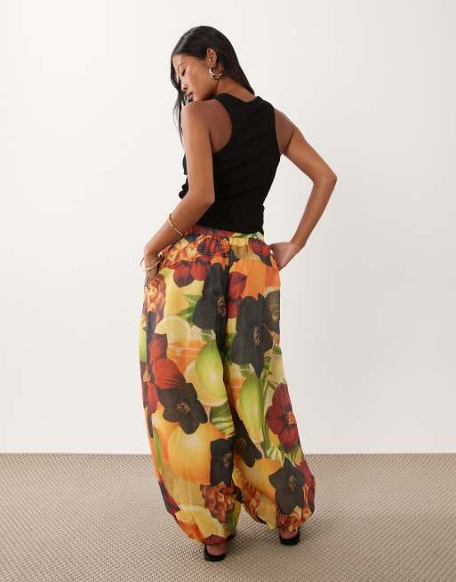 ASOS DESIGN Petite oversized balloon pants in tropical print - part of a set, 3 of 5