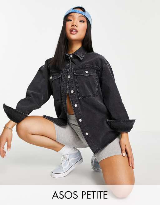 ASOS DESIGN Petite - Oversized denim shacket in zwart met wassing