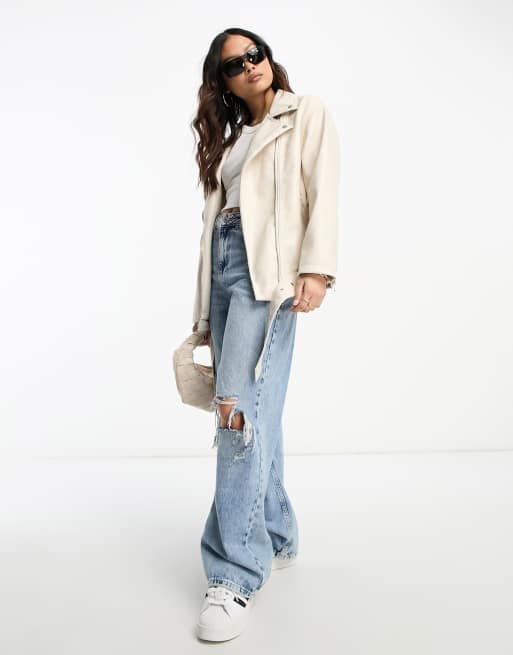 ASOS DESIGN Petite - Oversized longline-bikerjakke i ecrufarevt, imiteret læder, 4 af 4