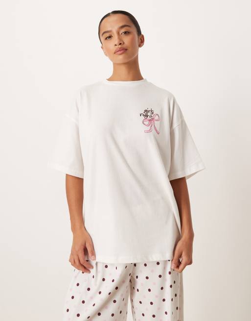 ASOS DESIGN Petite oversized tee and wide leg trouser pyjama set in girls night graphic, 4 of 4