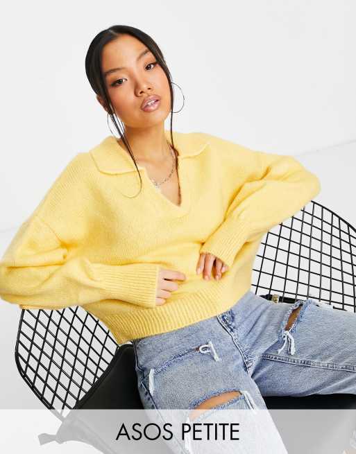 ASOS DESIGN Petite - Oversized trui met open kraag in geel
