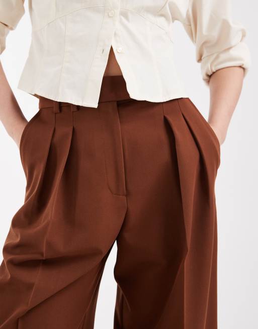 ASOS DESIGN Petite - Pantalon à pinces habillé coupe ample - Caramel, 3 de 5