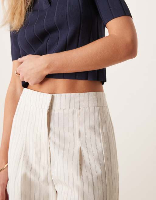 ASOS DESIGN Petite - Pantalon ajusté en lin rayé avec ourlet à patte de boutonnage - Écru, 5 de 5