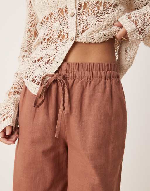 ASOS DESIGN Petite - Pantalon aspect lin à enfiler - Moka, 3 de 5