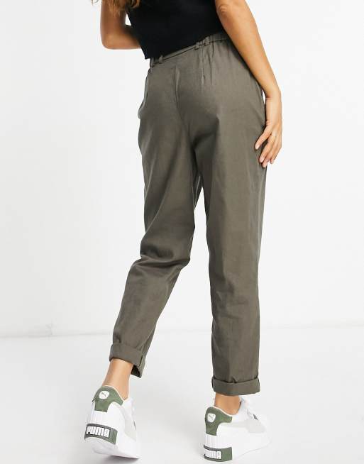 ASOS DESIGN Petite - Pantalon carotte ajusté à taille haute en lin - Kaki, 2 de 4