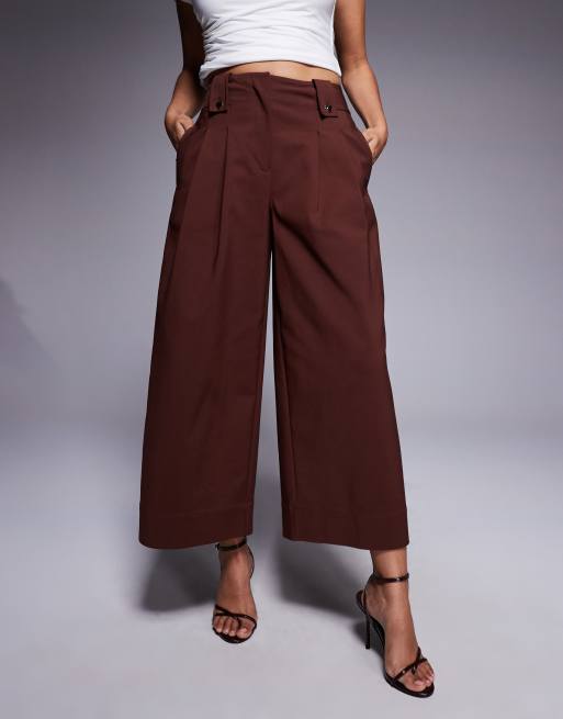 ASOS DESIGN Petite - Pantalon court et ajusté avec languettes à la taille - Chocolat, 2 de 5