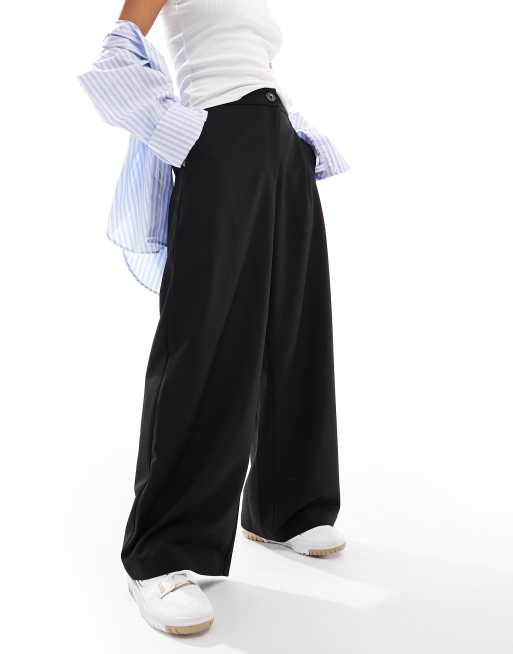 ASOS DESIGN Petite - Pantalon décontracté coupe droite ajustée - Noir, 3 de 5