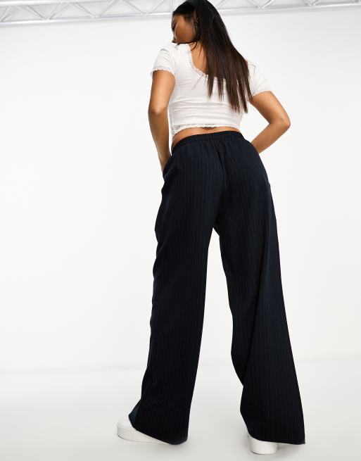 ASOS DESIGN Petite - Pantalon rayé facile à enfiler - Bleu marine, 2 de 4