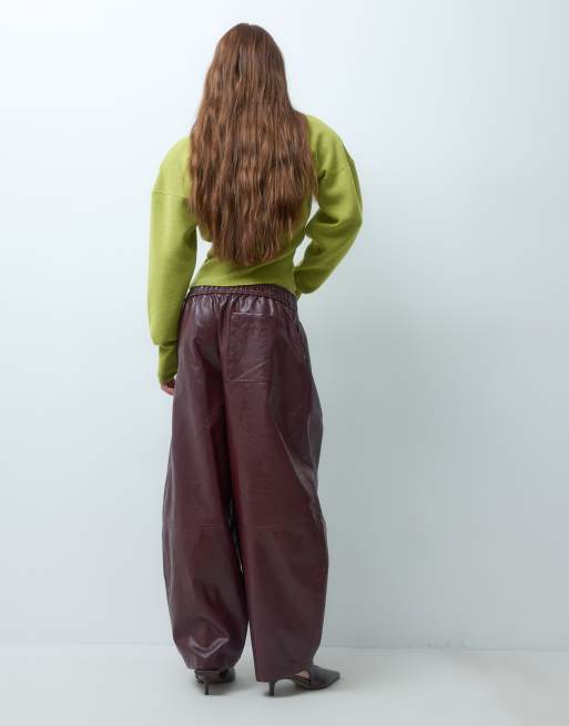 ASOS DESIGN Petite pantalon tailleur fuselé bordeaux craquelé, 4 de 5