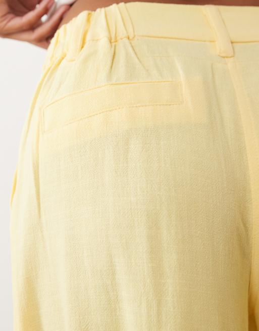 ASOS DESIGN Petite - Pantaloni comodi dritti gialli in misto lino, 4 di 5